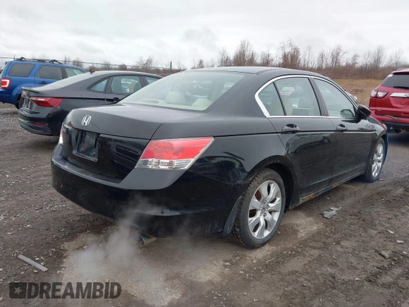 2010 Honda Accord EX z VIN 1HGCP2E75AA062842, wystawiony jako IAAI lot #41792464 z przebiegiem 221 402 mil mil oraz . Historia ofert i sprzedaży dostępna na DreamBid. Obrazek 4.