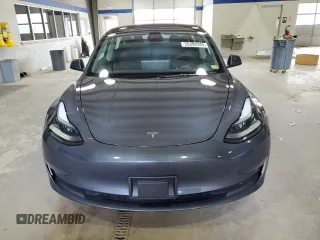2023 Tesla Model 3 z VIN 5YJ3E1EA5PF658737, wystawiony jako Copart lot #56209345 z przebiegiem 10 226 mil mil oraz Szkoda całkowita • Salvage title. Historia ofert i sprzedaży dostępna na DreamBid. Obrazek 5.
