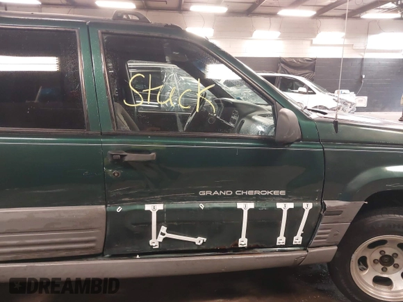 1998 Jeep Grand Cherokee Laredo с VIN 1J4GZ58S8WC143478, выставлен на аукционе IAAI как лот 42468429 с пробегом 159 855 миль миль и . История ставок и продаж доступна на DreamBid. Изображение 6.