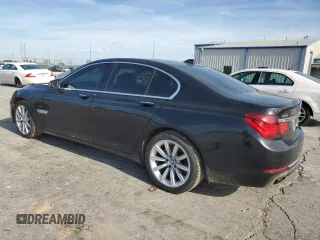 2013 BMW 7 Series 750i xDrive z VIN WBAYB6C50DD223559, wystawiony jako Copart lot #54000435 z przebiegiem 265 821 mil mil oraz Czysty tytuł • Clean title. Historia ofert i sprzedaży dostępna na DreamBid. Obrazek 2.