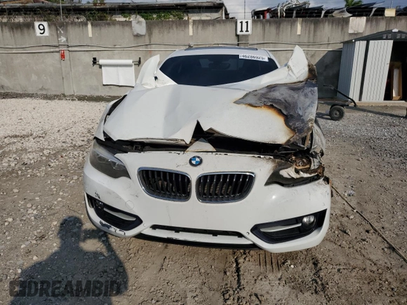 2017 BMW 2 Series 230i z VIN WBA2F9C33HV984094, wystawiony jako Copart lot #46286925 z przebiegiem 71 035 mil mil oraz Nie do naprawy • Non repairable. Historia ofert i sprzedaży dostępna na DreamBid. Obrazek 5.