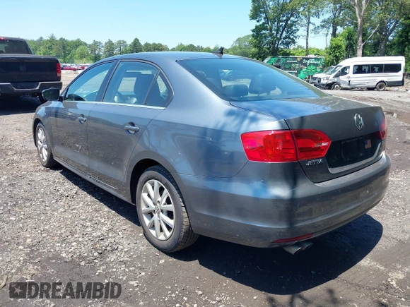 2013 Volkswagen Jetta SE with VIN 3VWDP7AJ2DM447510, listed as a IAAI auction lot 42522268 with 240,467 mi miles and . Bid and sale history available at DreamBid. Image 3.