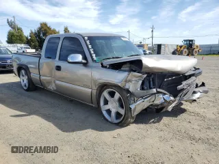 2001 Chevrolet Silverado 1500 LT with VIN 1GCEC19T01Z328774, listed as a Copart auction lot 51870105 with Not Provided miles and Salvage Title. Bid and sale history available at DreamBid. Image 4.
