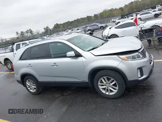 2015 Kia Sorento LX with VIN 5XYKTCA63FG610482, listed as a IAAI auction lot 41846658 with 120,529 mi miles. Bid and sale history available at carsss.com. Image 13.