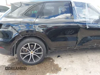 2019 Porsche Cayenne z VIN WP1AA2AY3KDA03664, wystawiony jako IAAI lot #42210870 z przebiegiem 66 296 mil mil oraz . Historia ofert i sprzedaży dostępna na DreamBid. Obrazek 6.