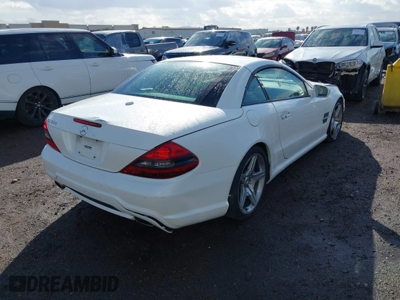 2011 Mercedes-Benz SL 550 z VIN WDBSK7BA8BF163043, wystawiony jako IAAI lot #41421075 z przebiegiem 36 875 mil mil oraz . Historia ofert i sprzedaży dostępna na DreamBid. Obrazek 4.