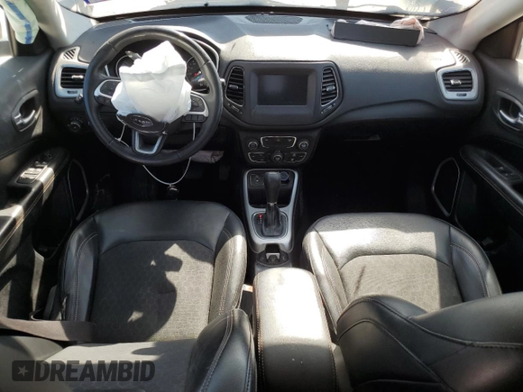 2019 Jeep Compass Latitude with VIN 3C4NJCBB5KT654713, listed as a Copart auction lot 52508305 with 113,586 mi miles and Salvage title. Bid and sale history available at DreamBid. Image 8.