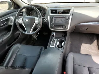 2017 Nissan Altima SL with VIN 1N4AL3AP1HC191601, listed as a Copart auction lot 61574595 with 110,251 mi miles and Salvage title. Bid and sale history available at DreamBid. Image 8.