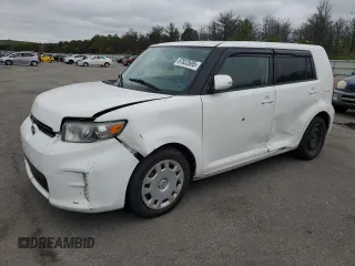 2015 Scion xB z VIN JTLZE4FE6FJ071116, wystawiony jako Copart lot #57822695 z przebiegiem 164 358 mil mil oraz Tytuł czysty. Historia ofert i sprzedaży dostępna na DreamBid. Obrazek 1.