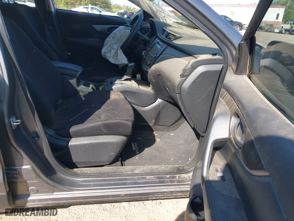 2021 Nissan Rogue Sport S with VIN JN1BJ1AV9MW305766, listed as a IAAI auction lot 42019884 with 64,500 mi miles. Bid and sale history available at carsss.com. Image 5.