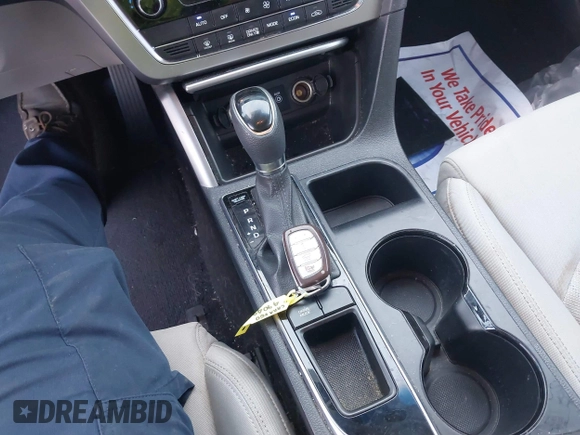 2017 Hyundai Sonata SE with VIN KMHE24L13HA055104, listed as a IAAI auction lot 41901568 with 100,456 mi miles and . Bid and sale history available at DreamBid. Image 11.
