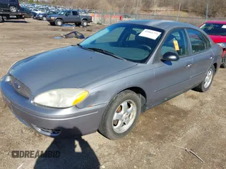 2006 Ford Taurus SE with VIN 1FAFP53U66A195340, listed as a IAAI auction lot 41861775 with 174,226 mi miles. Bid and sale history available at carsss.com. Image 2.