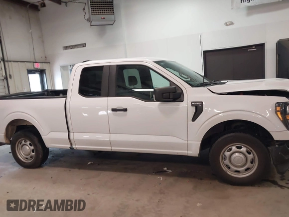 2023 Ford F-150 XL с VIN 1FTEX1CB2PKD83958, выставлен на аукционе IAAI как лот 41574210 с пробегом 62 790 миль миль и . История ставок и продаж доступна на DreamBid. Изображение 14.