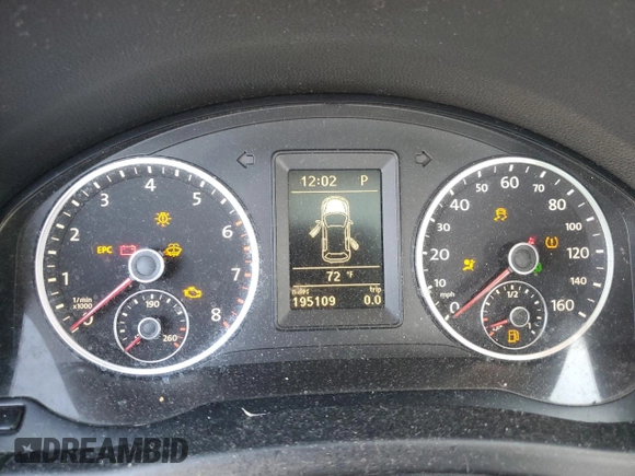2011 Volkswagen Tiguan S z VIN WVGAV7AX7BW525689, wystawiony jako Copart lot #52762065 z przebiegiem 195 109 mil mil oraz Czysty tytuł • Clean title. Historia ofert i sprzedaży dostępna na DreamBid. Obrazek 9.