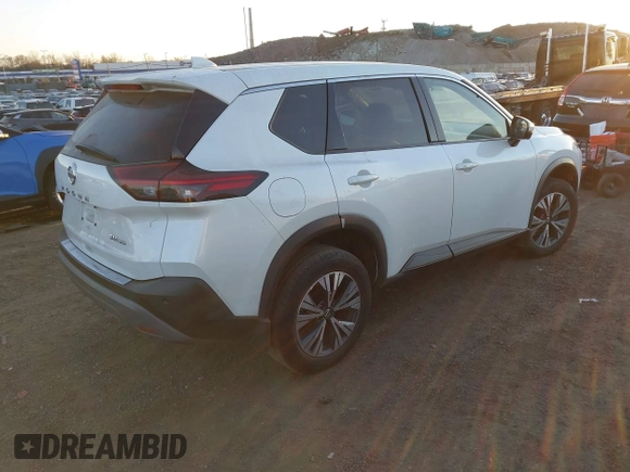 2021 Nissan Rogue SV z VIN 5N1AT3BB5MC755558, wystawiony jako IAAI lot #40766170 z przebiegiem 48 365 mil mil oraz . Historia ofert i sprzedaży dostępna na DreamBid. Obrazek 4.