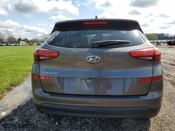 2021 Hyundai Tucson SE with VIN KM8J23A45MU308406, listed as a Copart auction lot 52585635 with 69,205 mi miles and Salvage Title. Bid and sale history available at carsss.com. Image 6.