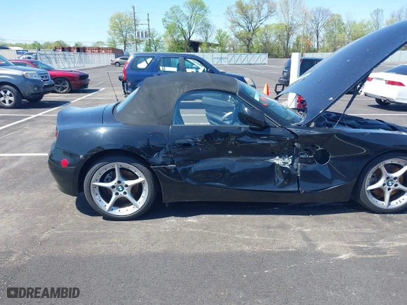 2007 BMW Z4 3.0si with VIN 4USBU53567LX02991, listed as a IAAI auction lot 41990352 with 86,329 mi miles. Bid and sale history available at carsss.com. Image 6.