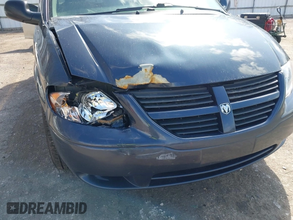 2007 Dodge Caravan SXT with VIN 1D4GP45R07B161443, listed as a IAAI auction lot 41829566 with 83,810 mi miles and . Bid and sale history available at carsss.com. Image 17.