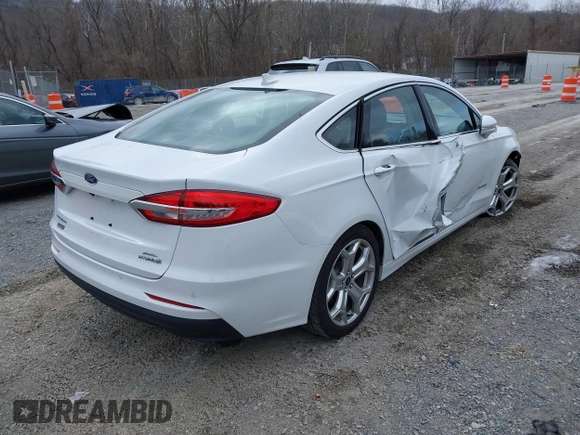 2019 Ford Fusion Hybrid SEL with VIN 3FA6P0MU3KR189612, listed as a IAAI auction lot 41422745 with 95,130 mi miles. Bid and sale history available at carsss.com. Image 4.
