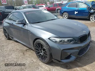 2018 BMW M2 z VIN WBS1J5C57JVD36878, wystawiony jako IAAI lot #42137013 z przebiegiem 62 525 mil mil oraz . Historia ofert i sprzedaży dostępna na DreamBid. Obrazek 1.