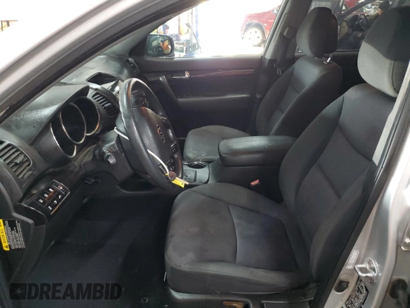 2011 Kia Sorento LX with VIN 5XYKTCA18BG080900, listed as a Copart auction lot 42045055 with 92,568 mi miles and Clean Title. Bid and sale history available at carsss.com. Image 7.