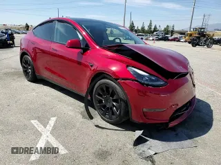 2024 Tesla Model Y Long Range with VIN 7SAYGAEE0RF016323, listed as a Copart auction lot 50253205 with 12,490 mi miles and Salvage title. Bid and sale history available at DreamBid. Image 12.