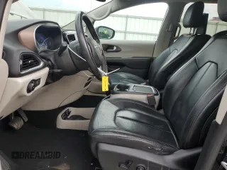 2017 Chrysler Pacifica Touring L Plus with VIN 2C4RC1EG3HR635595, listed as a Copart auction lot 51811995 with 89,405 mi miles and Salvage Title. Bid and sale history available at DreamBid. Image 7.