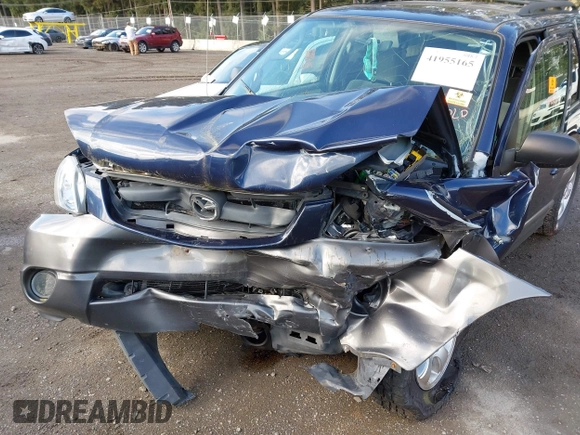 2004 Mazda Tribute LX with VIN 4F2CZ94114KM12271, listed as a IAAI auction lot 41955165 with Not Provided miles and . Bid and sale history available at carsss.com. Image 6.