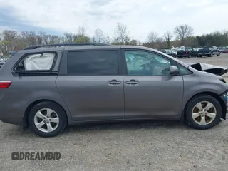 2015 Toyota Sienna LE AAS with VIN 5TDKK3DC8FS655960, listed as a IAAI auction lot 42031334 with 132,102 mi miles. Bid and sale history available at carsss.com. Image 13.