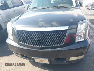 2009 Cadillac Escalade ESV z VIN 1GYFK26279R270175, wystawiony jako IAAI lot #42349456 z przebiegiem 189 172 mil mil oraz . Historia ofert i sprzedaży dostępna na DreamBid. Obrazek 6.