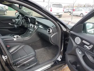 2015 Mercedes-Benz C-Class C 400 with VIN 55SWF6GB5FU029229, listed as a IAAI auction lot 41914780 with 106,038 mi miles. Bid and sale history available at carsss.com. Image 5.