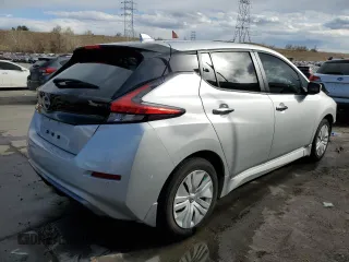 2025 Nissan LEAF S with VIN 1N4AZ1BV9SC561541, listed as a Copart auction lot 50654445 with 5,496 mi miles and Salvage Title. Bid and sale history available at carsss.com. Image 3.