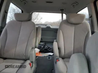 2009 Kia Sedona LX with VIN KNDMB233396298759, listed as a Copart auction lot 42499505 with 141,899 mi miles and Salvage Title. Bid and sale history available at carsss.com. Image 10.