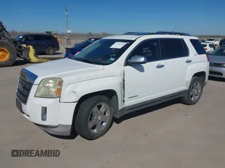 2012 GMC Terrain SLT-2 with VIN 2GKFLWE57C6381886, listed as a IAAI auction lot 41739118 with 211,147 mi miles. Bid and sale history available at carsss.com. Image 2.
