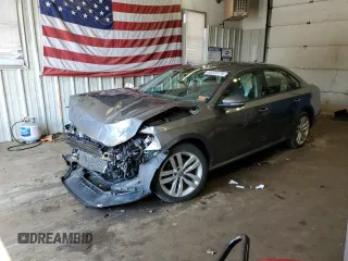 2019 Volkswagen Passat Wolfsburg Edition z VIN 1VWLA7A37KC003794, wystawiony jako Copart lot #53228175 z przebiegiem 74 463 mil mil oraz Szkoda całkowita • Salvage title. Historia ofert i sprzedaży dostępna na DreamBid. Obrazek 1.
