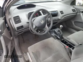 2006 Honda Civic z VIN 2HGFG112X6H577796, wystawiony jako Copart lot #53915845 z przebiegiem 267 612 mil mil oraz Szkoda całkowita • Salvage title. Historia ofert i sprzedaży dostępna na DreamBid. Obrazek 8.