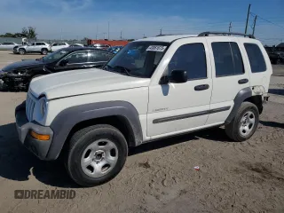 2004 Jeep Liberty Sport with VIN 1J4GK48K84W118848, listed as a Copart auction lot 43061675 with 116,406 mi miles and Salvage Title. Bid and sale history available at carsss.com. Image 1.