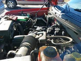 2014 Ford F-150 XL z VIN 1FTMF1CM0EKE03038, wystawiony jako IAAI lot #43522943 z przebiegiem 138 039 mil mil oraz . Historia ofert i sprzedaży dostępna na DreamBid. Obrazek 19.