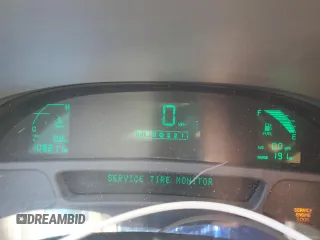 2004 Cadillac DeVille z VIN 1G6KD54Y44U226800, wystawiony jako Copart lot #61298895 z przebiegiem 108 211 mil mil oraz Szkoda całkowita • Salvage title. Historia ofert i sprzedaży dostępna na DreamBid. Obrazek 9.