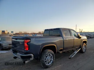 2025 Chevrolet Silverado 3500HD LTZ with VIN 2GC4KUEYXS1130957, listed as a Copart auction lot 83394774 with 453 mi miles and Salvage Title. Bid and sale history available at DreamBid. Image 3.