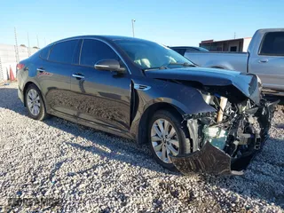 2018 Kia Optima EX with VIN 5XXGU4L3XJG226708, listed as a IAAI auction lot 41036342 with 118,162 mi miles. Bid and sale history available at carsss.com. Image 1.
