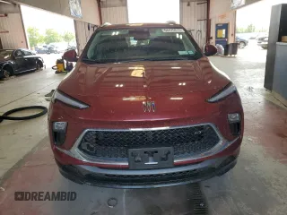 2024 Buick Encore GX Sport Touring z VIN KL4AMESL3RB209869, wystawiony jako Copart lot #64475815 z przebiegiem 28 017 mil mil oraz Szkoda całkowita • Salvage title. Historia ofert i sprzedaży dostępna na DreamBid. Obrazek 5.