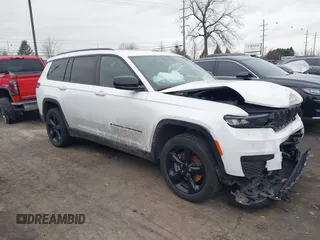 2023 Jeep Grand Cherokee Altitude z VIN 1C4RJKAG5P8872715, wystawiony jako IAAI lot #41118532 z przebiegiem 27 782 mil mil oraz . Historia ofert i sprzedaży dostępna na DreamBid. Obrazek 1.