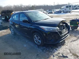 2022 Nissan Kicks S with VIN 3N1CP5BV8NL478047, listed as a IAAI auction lot 41381270 with 62,171 mi miles. Bid and sale history available at carsss.com. Image 1.
