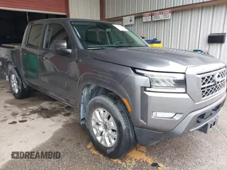 2023 Nissan Frontier SV z VIN 1N6ED1EK8PN610121, wystawiony jako IAAI lot #42363879 z przebiegiem 25 505 mil mil oraz . Historia ofert i sprzedaży dostępna na DreamBid. Obrazek 1.
