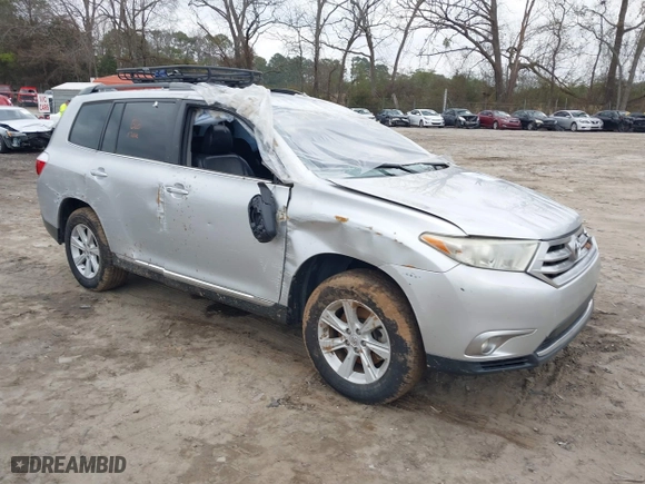 2013 Toyota Highlander with VIN 5TDZK3EH4DS113437, listed as a IAAI auction lot 41534301 with 150,432 mi miles. Bid and sale history available at carsss.com. Image 1.