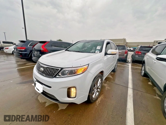 2015 Kia Sorento SX Limited with VIN 5XYKW4A75FG578771, listed as a Copart auction lot 56002285 with 174,497 mi miles and Clean Title. Bid and sale history available at carsss.com. Image 2.