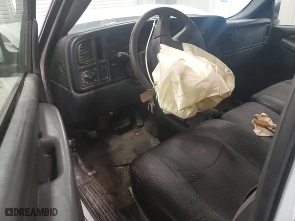 2004 Chevrolet Silverado 1500 LS with VIN 1GCEK19VX4E330712, listed as a Copart auction lot 43414245 with 0 mi miles and Clean Title. Bid and sale history available at carsss.com. Image 8.
