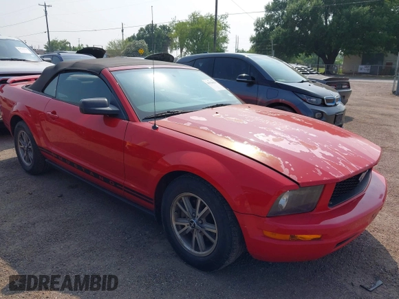 2005 Ford Mustang Deluxe with VIN 1ZVFT84N055191982, listed as a IAAI auction lot 41928428 with 94,495 mi miles. Bid and sale history available at carsss.com. Image 1.