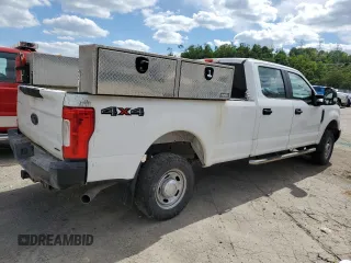 2019 Ford F-250 XL with VIN 1FT7W2B60KEC69079, listed as a Copart auction lot 57605395 with 142,011 mi miles and Clean title. Bid and sale history available at DreamBid. Image 3.